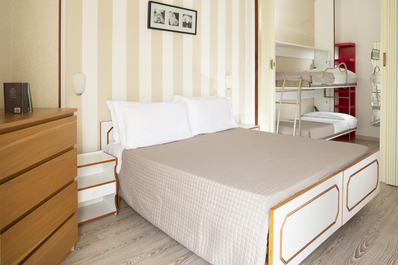 Solemare Hotel E Residence Misano Adriatico Exterior photo