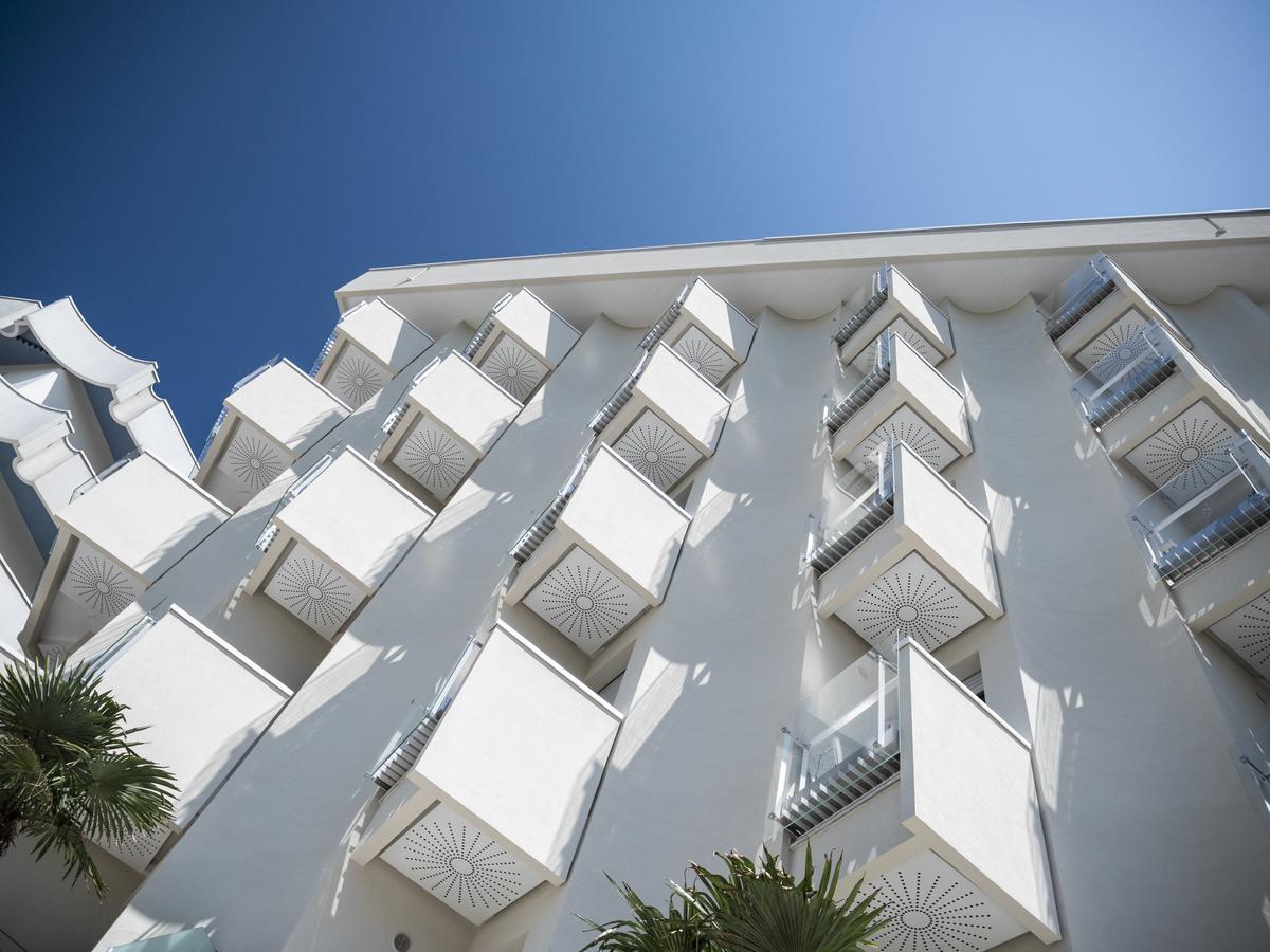 Solemare Hotel E Residence Misano Adriatico Exterior photo